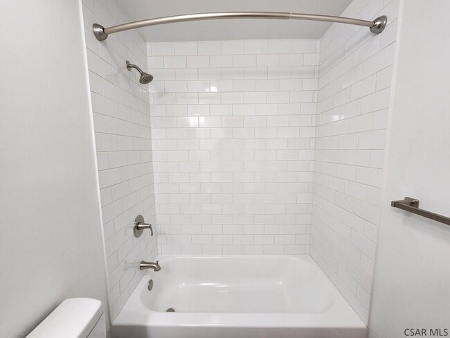 Building Photo - 429 Devon Dr