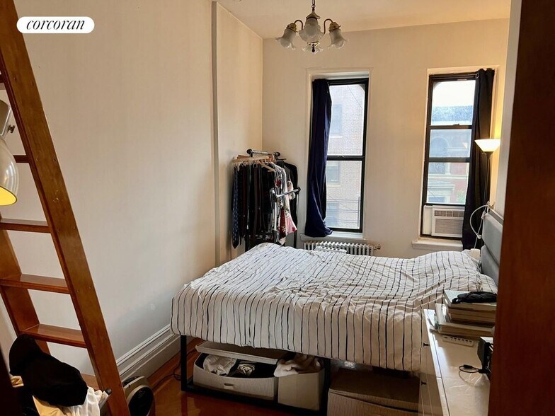 Building Photo - 346 W 87th St