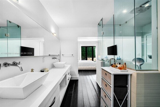 Building Photo - 110 3rd San Marino Terrace