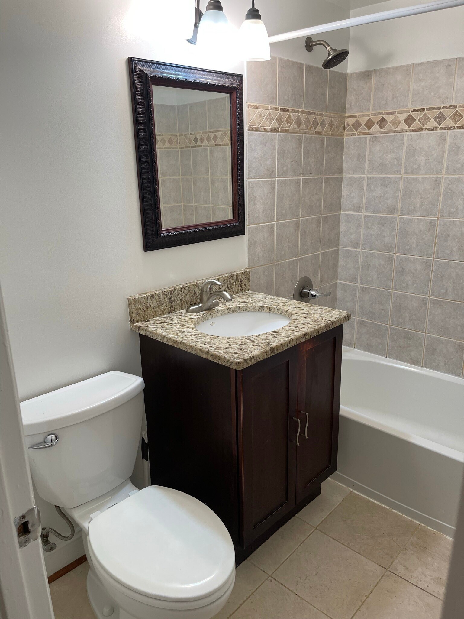 Bathroom - 1501 South George Mason Drive