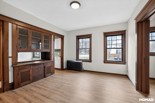 Building Photo - 329 S 2nd St