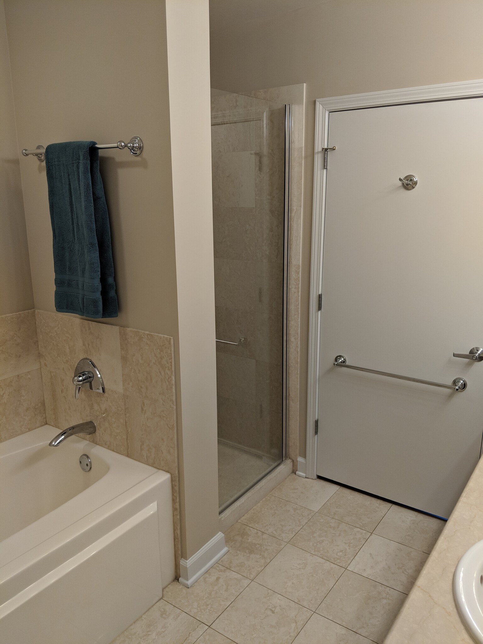 Building Photo - 1235 S Prairie Ave