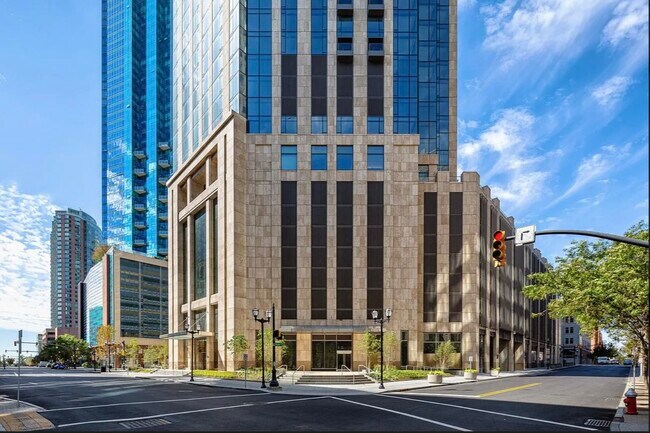 Building Photo - 99 Hudson St