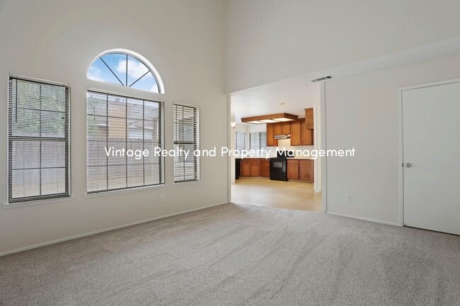 Building Photo - Back On The Rental Market Updated 3 Bedroo...