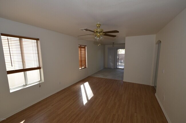 Building Photo - 630 N Diane Ct