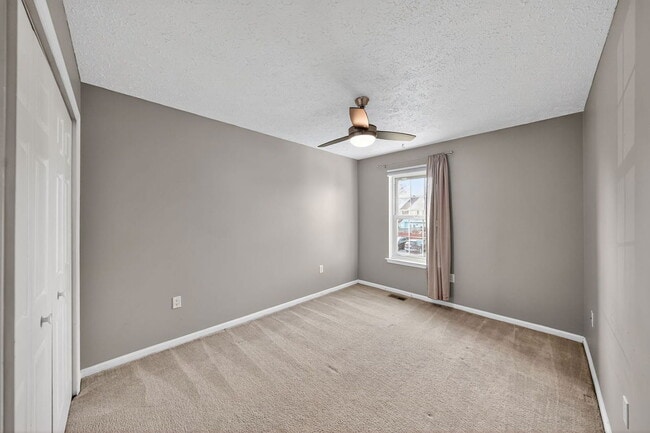 Building Photo - 6010 Sirenia Pl