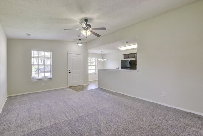 Building Photo - 6603 Prairie Trail