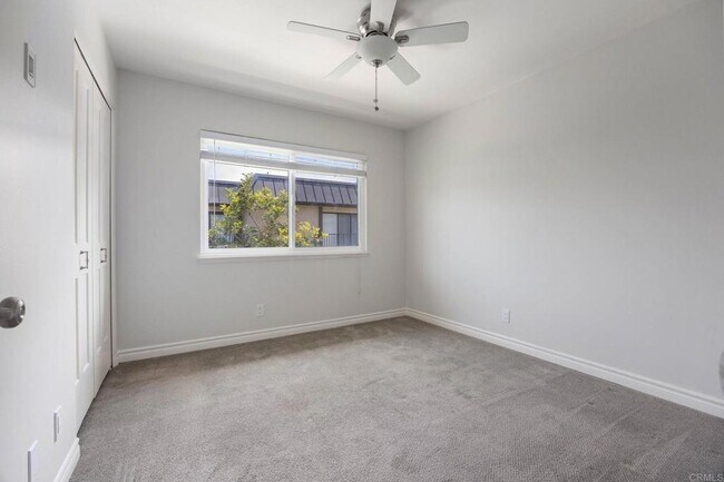 Building Photo - 806 S Sierra Ave