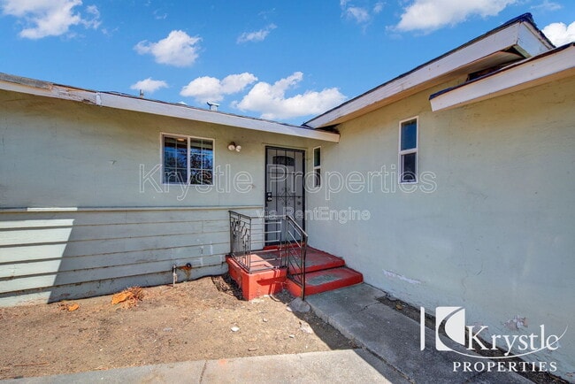 Building Photo - 178 Janice St