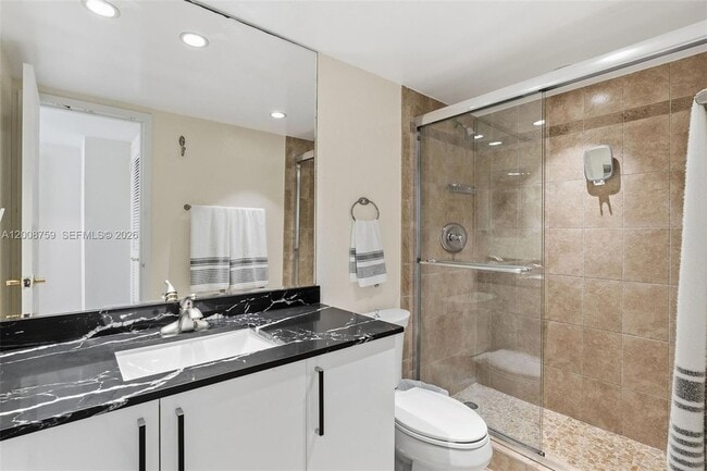 Building Photo - 2030 S Ocean Dr