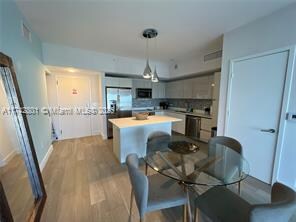 Building Photo - 2602 E Hallandale Beach Blvd