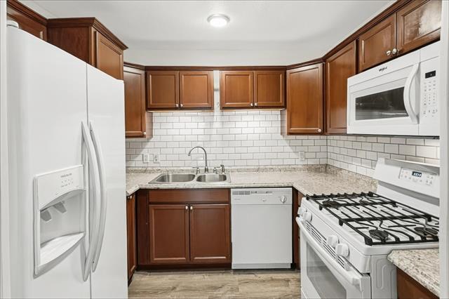 Building Photo - 3862 Wonder Ct