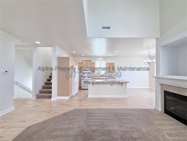 Building Photo - 13592 SW Mapleview Ln