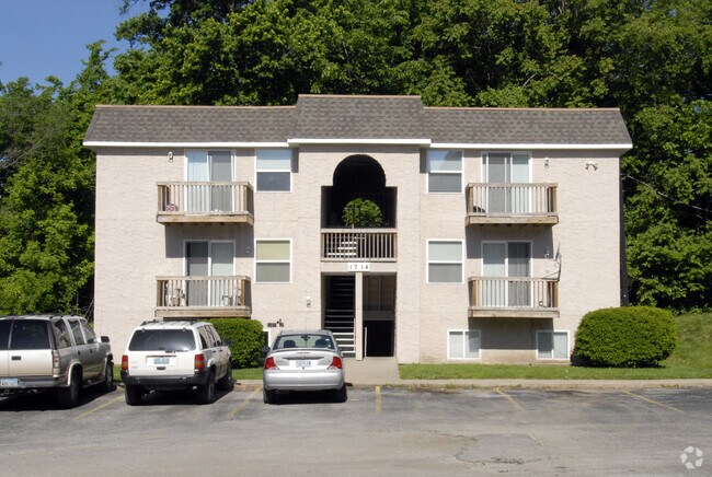 Building Photo - Edgewood Apartments