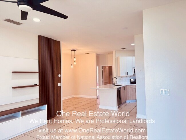 Building Photo - 13507 Summerton Dr