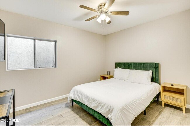 Building Photo - 14236 N 23rd St