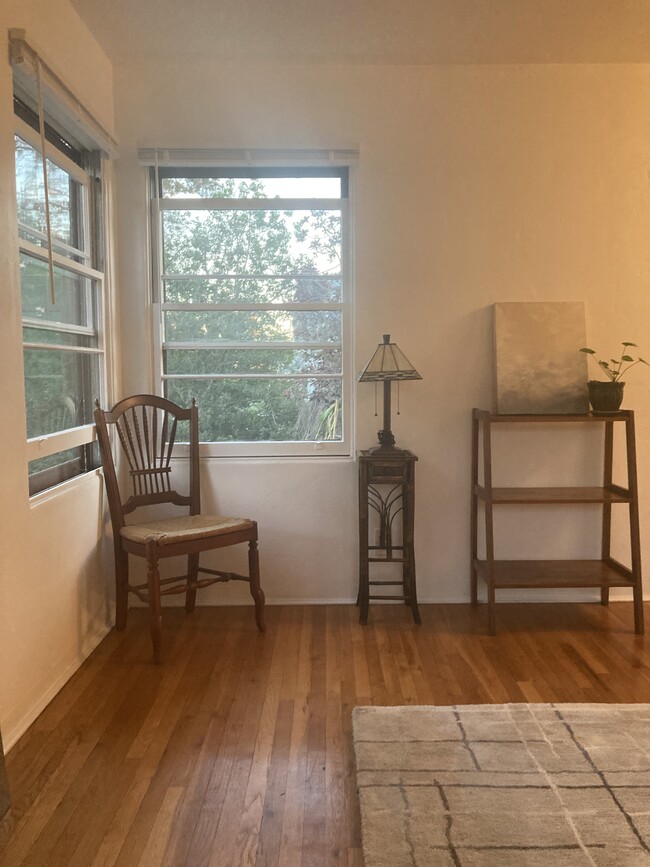 Furnished Look - Bedroom - 3122 Quince St