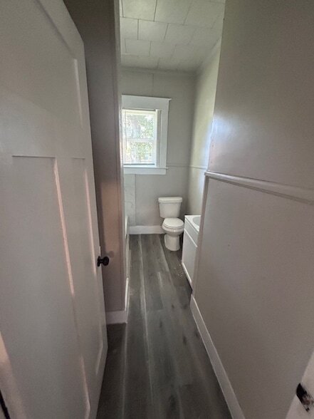 Building Photo - 1925 11th St