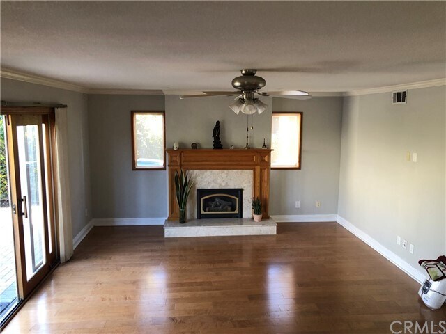 Building Photo - 6851 Defiance Dr