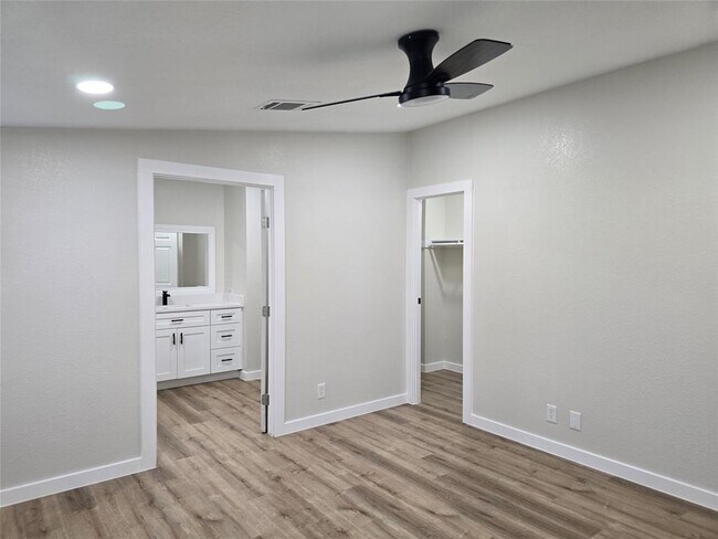 Building Photo - 1304 Eagles Way