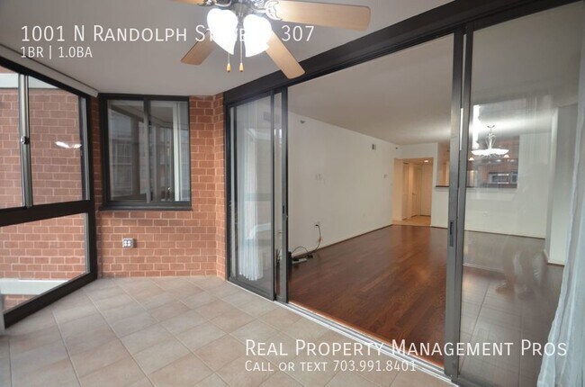 Building Photo - Pristine Ballston Condo with Sunroom- Inte...