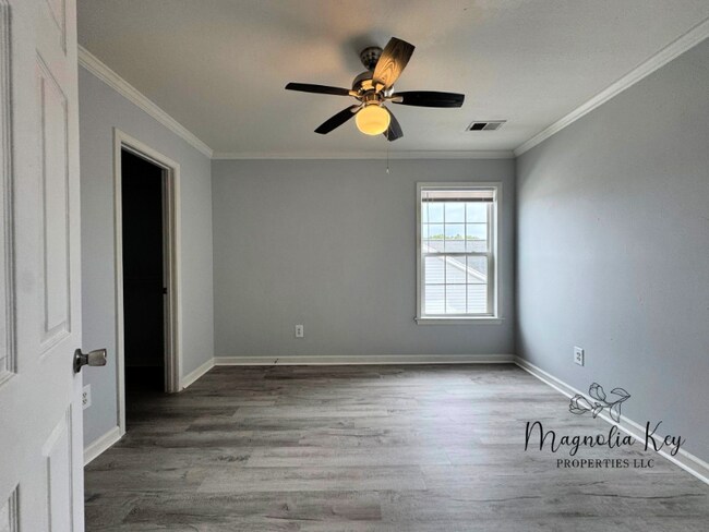 Building Photo - 4850 Southgate Pkwy