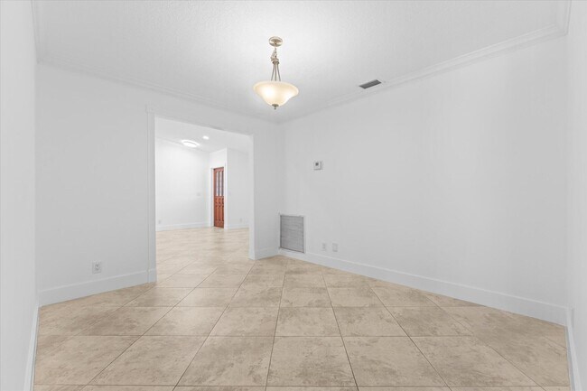 Building Photo - 11580 NW 20th Dr