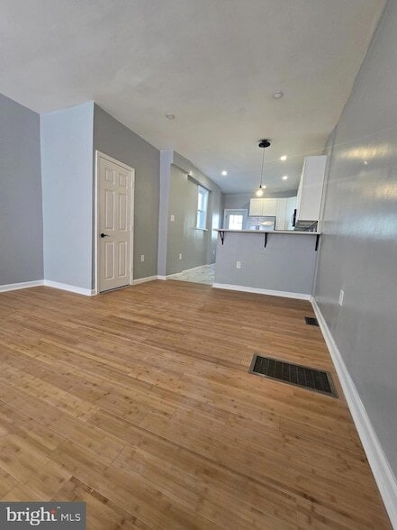 Building Photo - 3513 Mt Vernon St