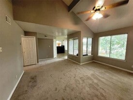 Building Photo - 12100 Overbrook Ln