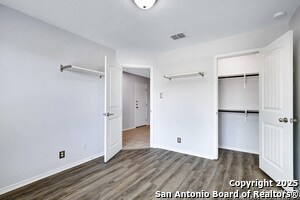 Building Photo - 8719 Hudson Holw