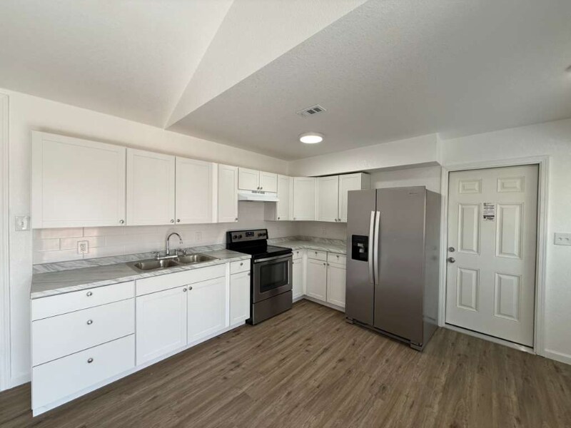 Building Photo - 8827 Slumber Ln