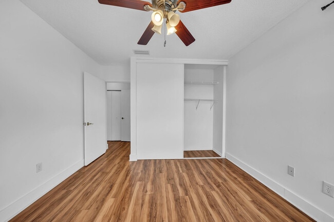 Building Photo - 4111 Coral Tree Cir