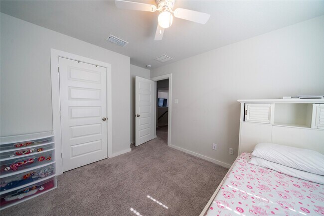 Building Photo - 21802 Blue Daisy Ct