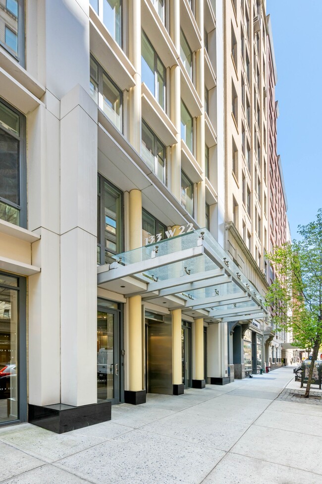 Building Photo - 133 W 22nd St