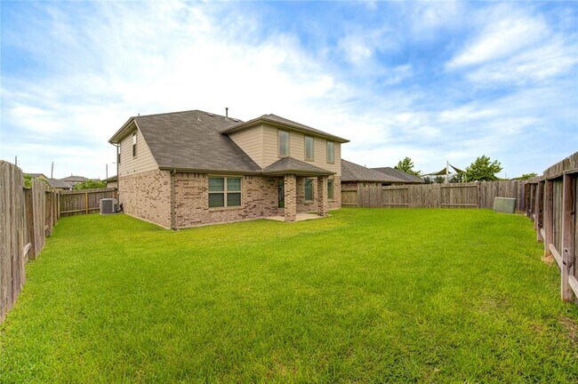Building Photo - 9623 Japonica Dr
