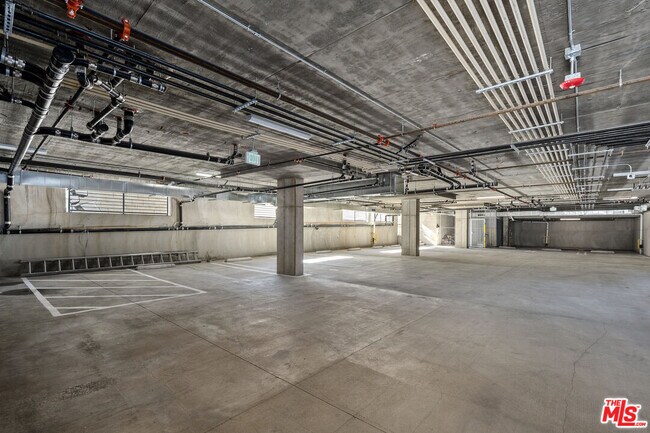 Building Photo - 1717 Winona Blvd