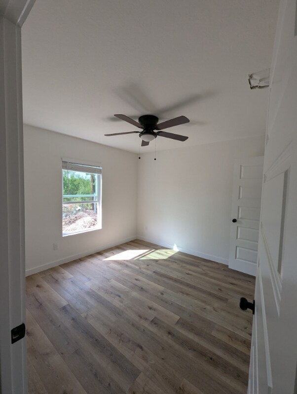 Building Photo - 2105 Vista Encino