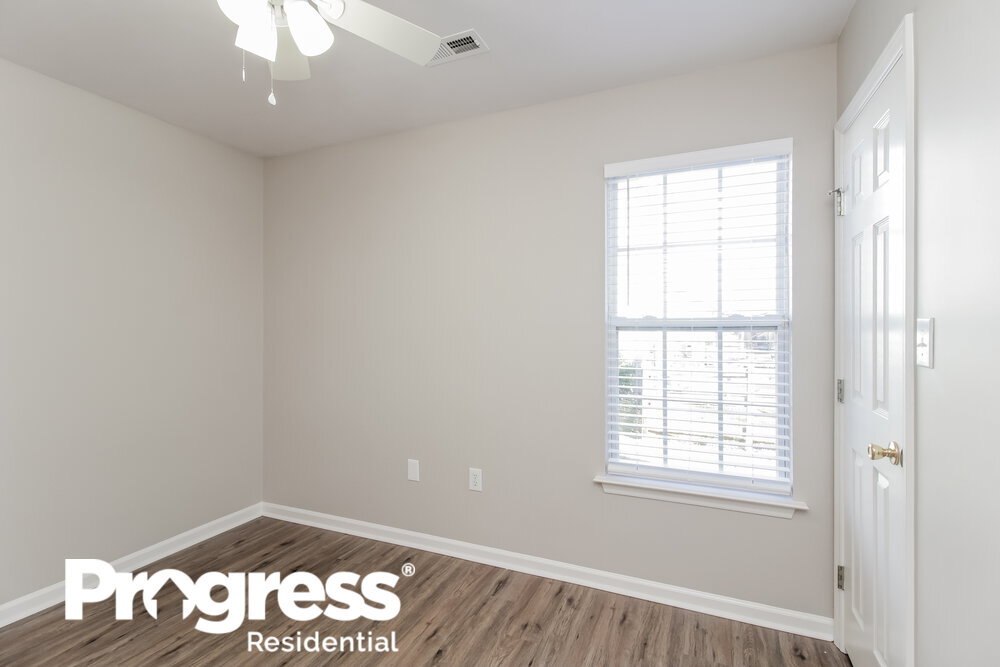 Building Photo - 2329 Ivy Run Dr