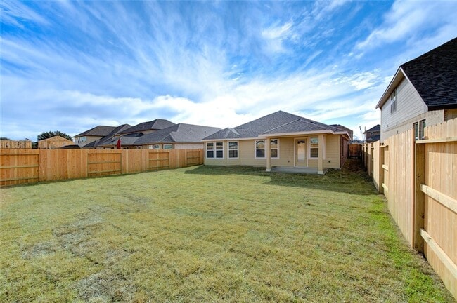 Building Photo - 21514 Pachino Ln