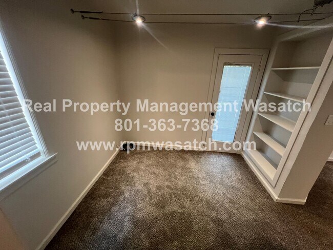 Building Photo - 1105 S 700 E
