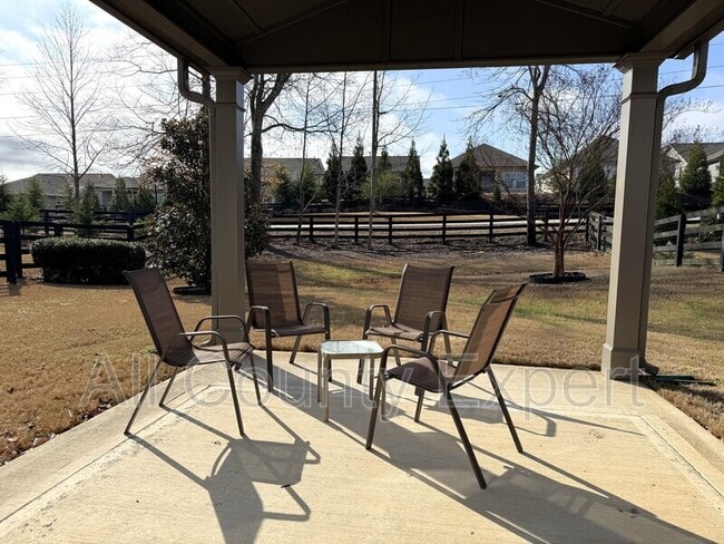 Building Photo - 6651 Rivergreen Rd