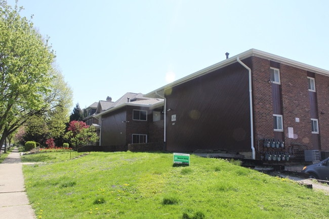 Primary Photo - 357 E 14th Ave
