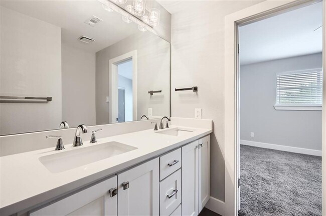 Building Photo - 1830 River Crossing Cir