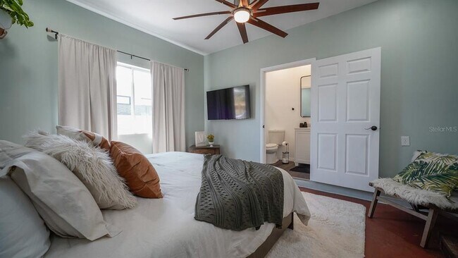 Building Photo - 4739 Baywood Point S