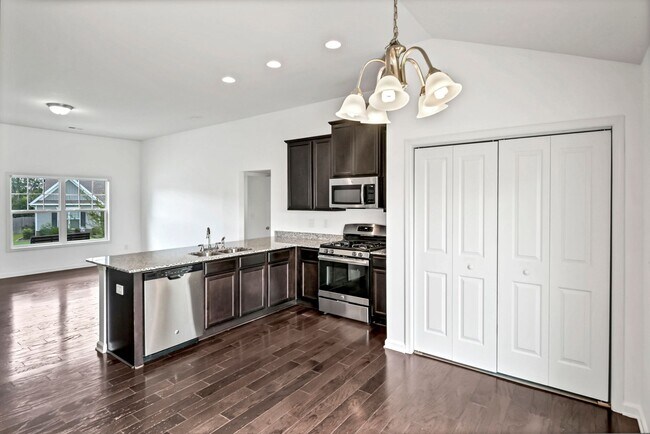 Building Photo - 3 bedroom 2 bath home for rent!