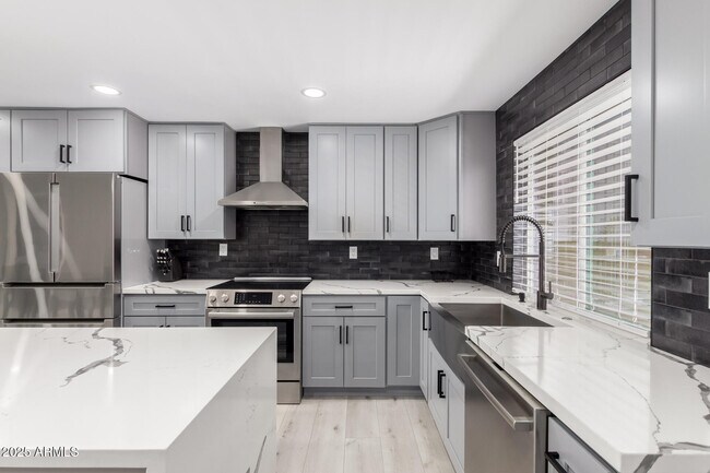 Building Photo - 4354 N 82nd St