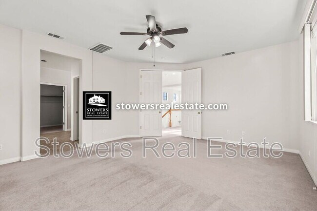 Building Photo - 1570 Eastlake Cir