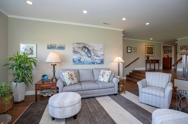 Building Photo - Sweeping waterfront views in this 2-Bedroo...