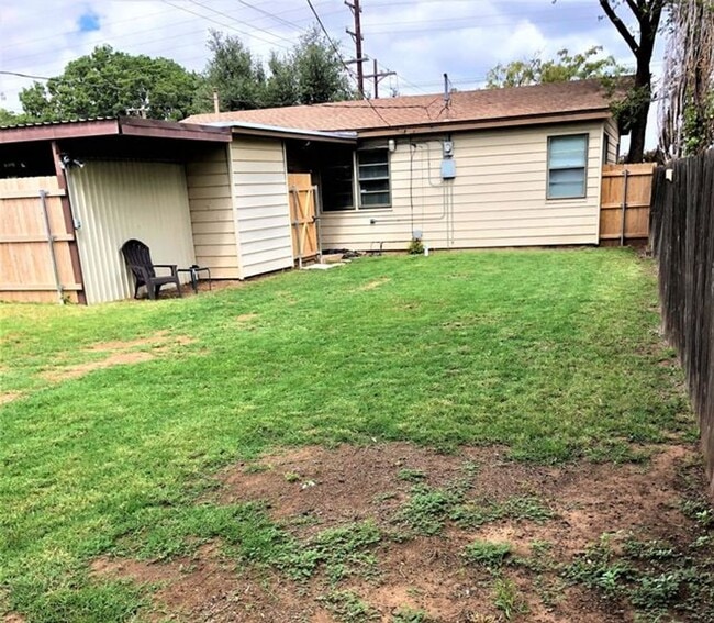 Building Photo - 3019 42nd St