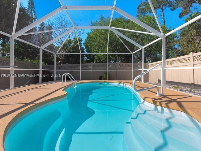 Building Photo - 5800 Rambler Rose Way